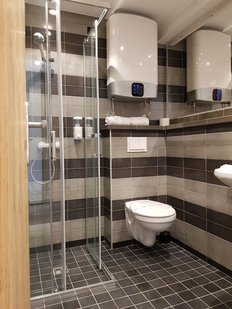Hotel Resurs Podgorica Exterior photo
