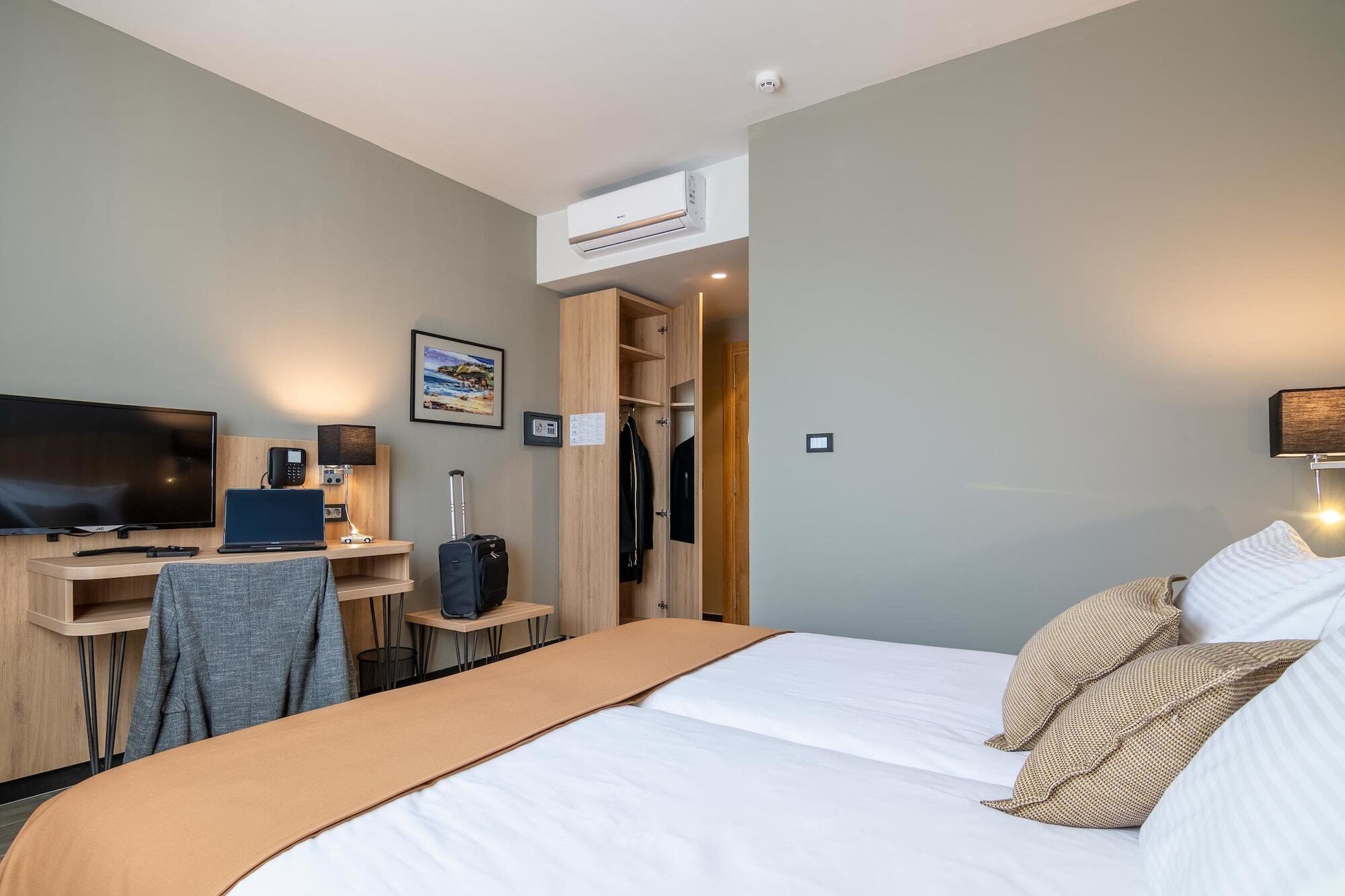 Hotel Resurs Podgorica Exterior photo