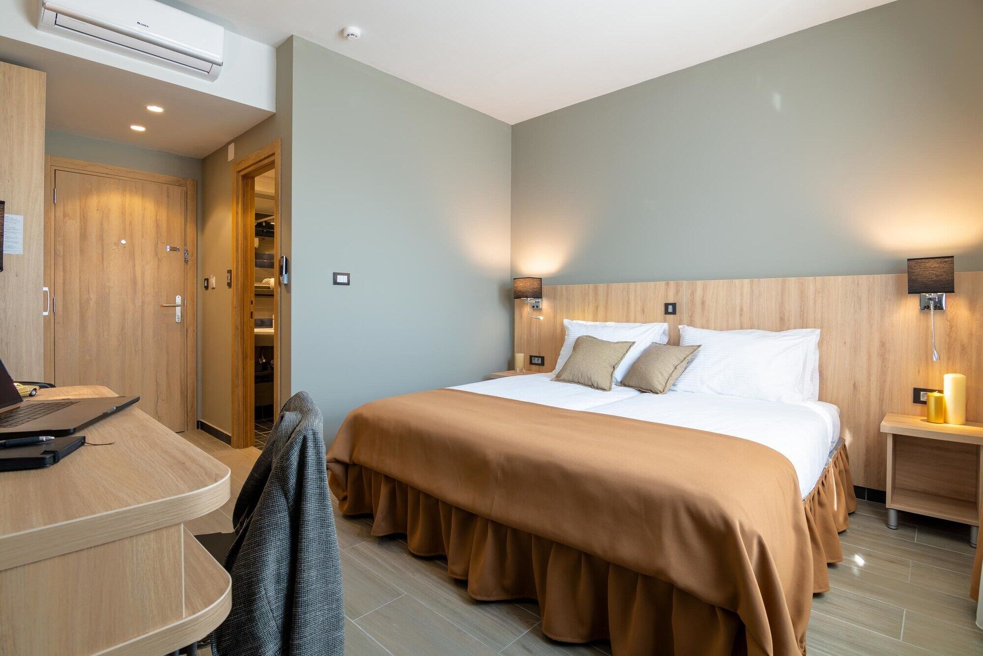 Hotel Resurs Podgorica Exterior photo