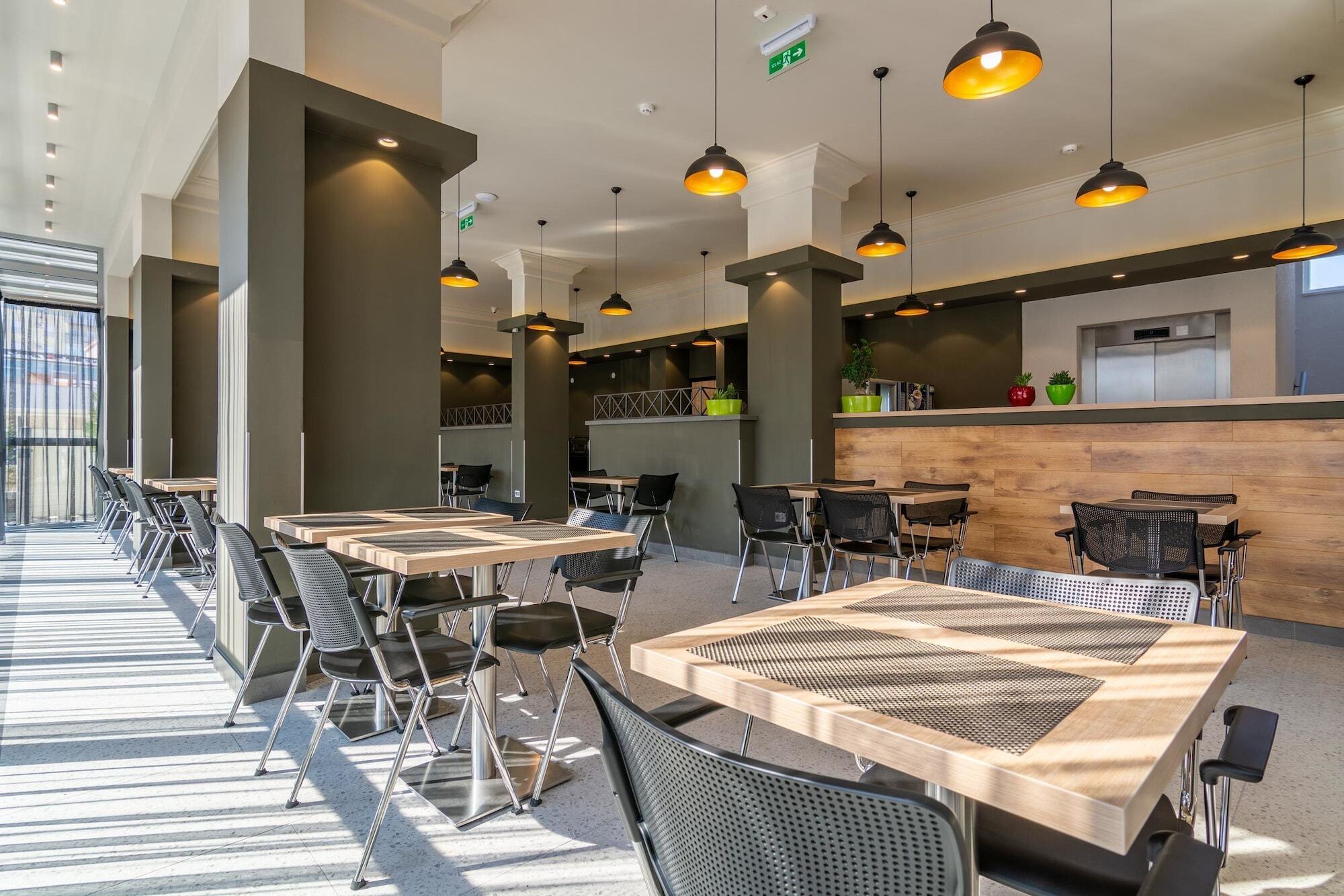 Hotel Resurs Podgorica Exterior photo