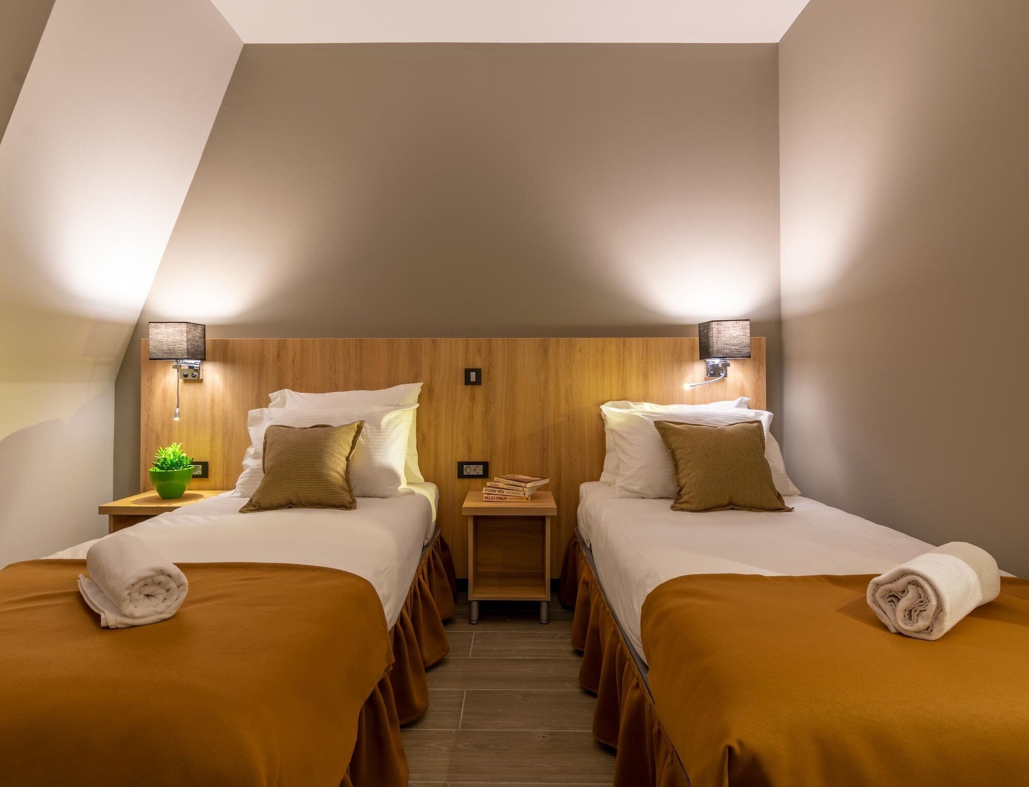 Hotel Resurs Podgorica Exterior photo